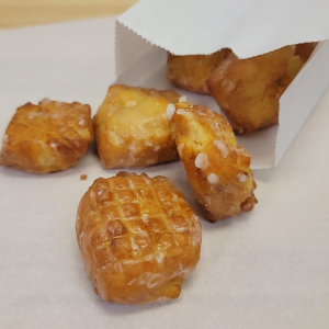Apple Fritter Bites Donut (Dozen)