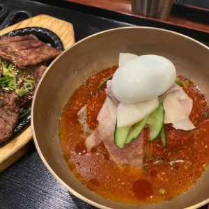 Spicy Noodles with Raw Fish + LA Galbi / 회냉면 + LA갈비
