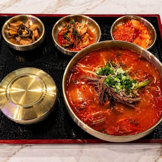 Spicy Shredded Beef & Veggie Soup / 육개장