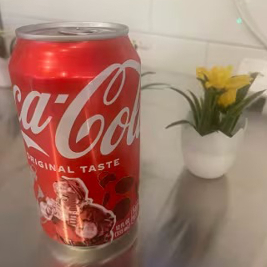 Coke (12 oz)