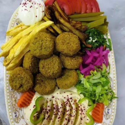 Falafel with Fries Platter (8 pcs)