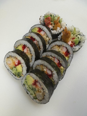Dynamite Roll (10 pcs)