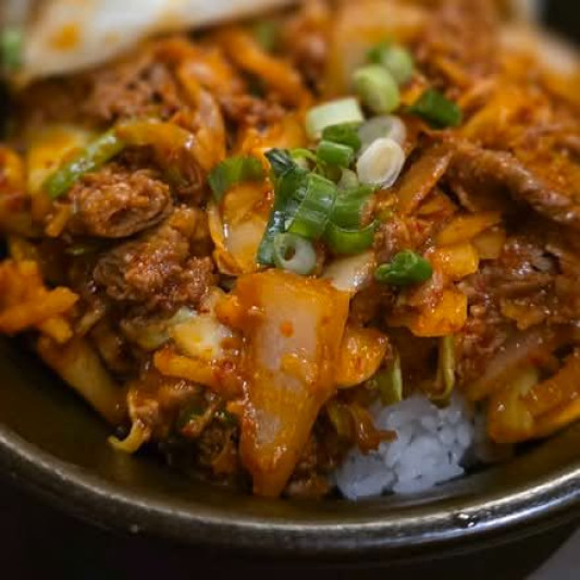 Spicy Bulgogi Rice Bowl 매운불고기덮밥
