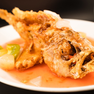 Fried Whole Red Snapper 炸全红鲷鱼