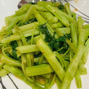 On Choy with Garlic Sauce 蒜蓉通心菜