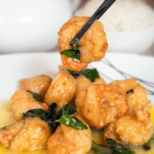 Shrimp with Butter Basil 牛油九层虾