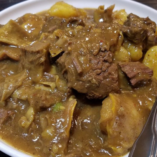 Braised Beef Brisket with Curry Sauce 咖哩牛腩煲