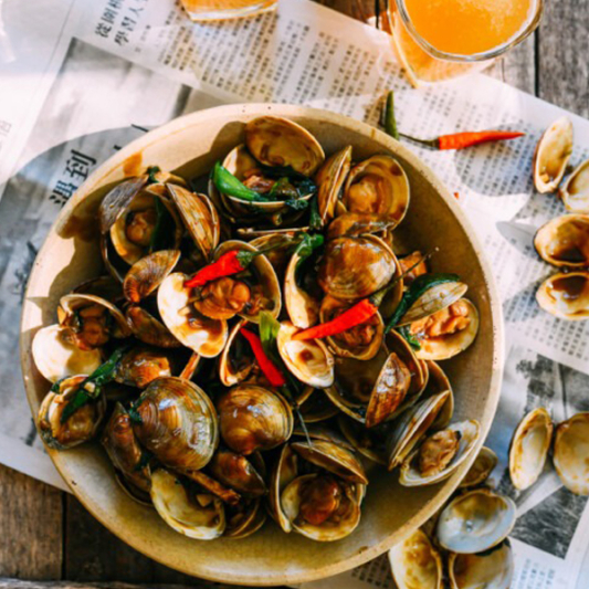Manilla Clam with Spicy Wine Sauce 辣酒花蚬