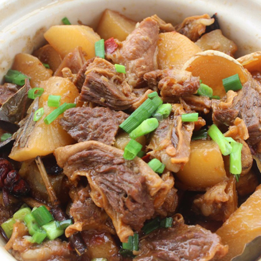 Braised Beef Brisket with Chinese Daikon 蘿蔔牛腩煲