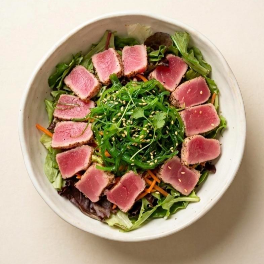 Tuna & Seaweed Salad (Maguro)