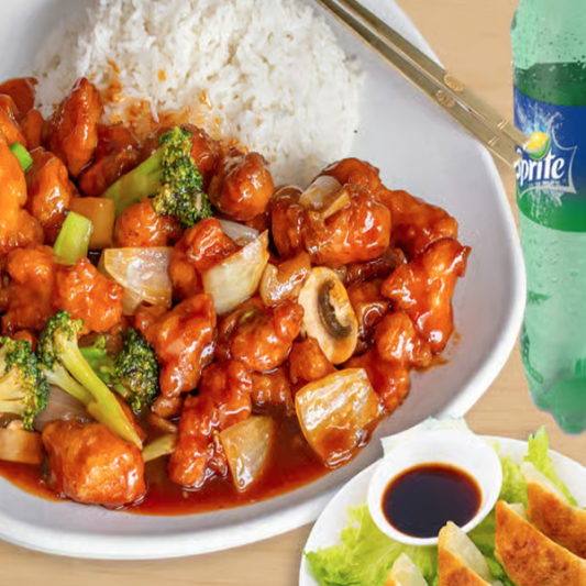 Chinese Wok + Gyozas (4 pcs) + Drink Special