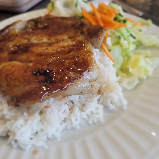 31. Grilled Lemongrass Pork Chop on Steamed Rice