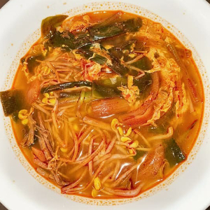 59. Yookgaejang 육계장 / 辣细牛肉汤