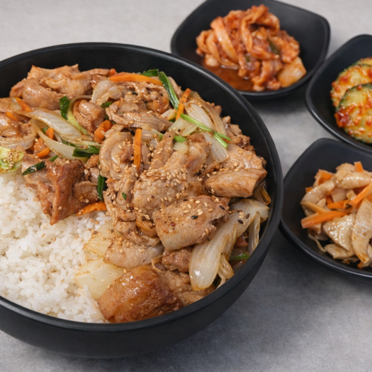 Pork Belly Rice Bowl / 삼겹살 덮밥