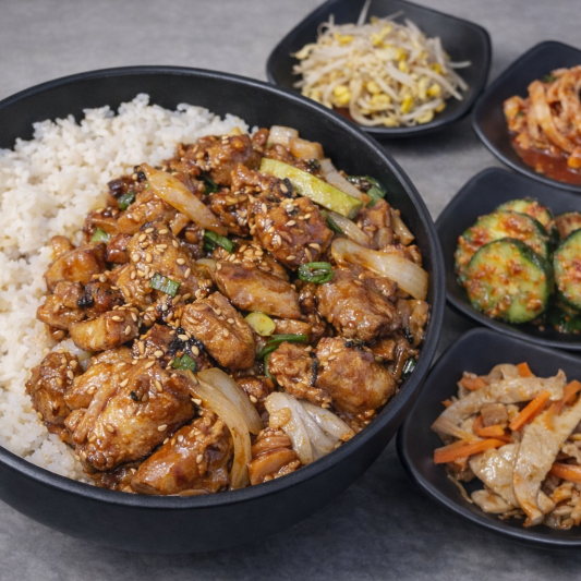 Chicken Rice Bowl / 치킨 덮밥