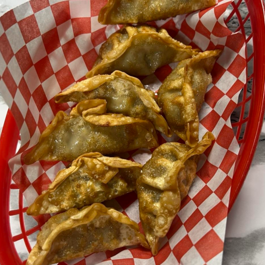 Fried Beef Dumpling (8 pcs) / 소고기 군만두