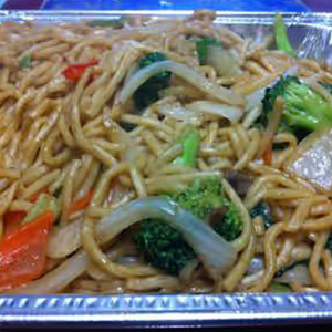 Beef Chow Mein Party Tray (5 lb)