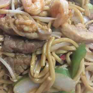 Combo Chow Mein 招牌炒面