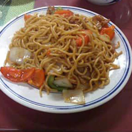 Tomato Beef Chow Mein 蕃茄牛肉炒面