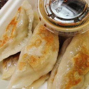 Pork Dumplings (6 pcs)
