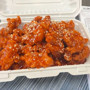 Korean Fried Chicken  (Sweet and Spicy Sauce)