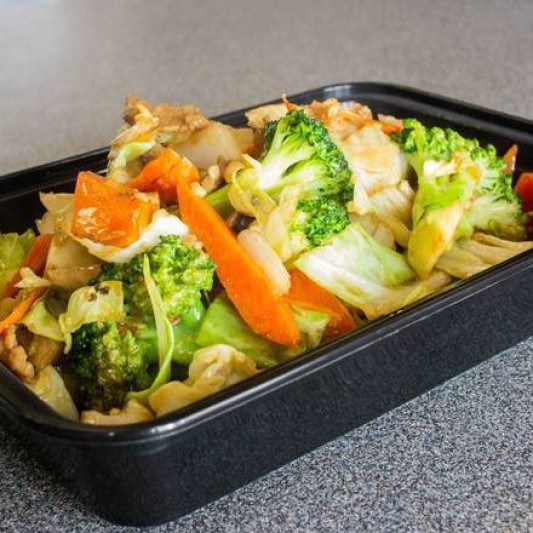 Beef and Mixed Greens