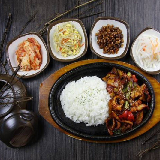 Spicy Squid with Rice