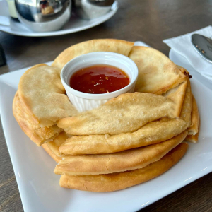8. Green Onion Cake (2 pcs) / Banh Hanh
