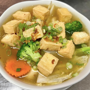 25. Vegetarian Noodle Soup / Pho Chay