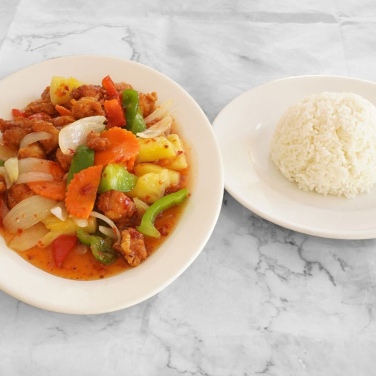 50. Sizzling Plum Sauce Chicken (Mildly Spicy) / Dia Sat Sot Ga