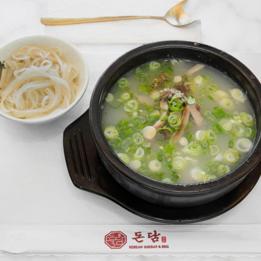 Pork Soup with Ear & Stomach 섞어국밥