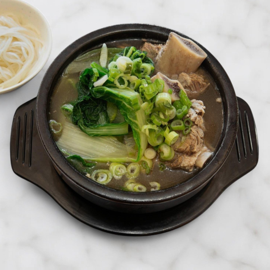 Beef Short Rib with Young Napa 우거지갈비탕