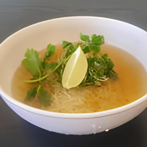 C8. Pho Plain / 플레인 쌀국수