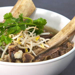 C9. Pho Beef Short Ribs (2 pcs) / 갈비 쌀국수
