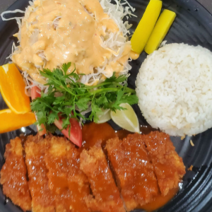 B5. Spicy Pork Donkatsu / 매운 돈까스