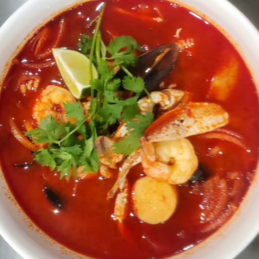C12. Pho Spicy Seafood / 매운 해물 쌀국수