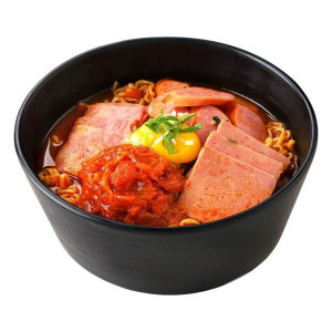 Budae Ramyun (Sausage & Ham)