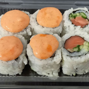 Spicy Salmon Roll