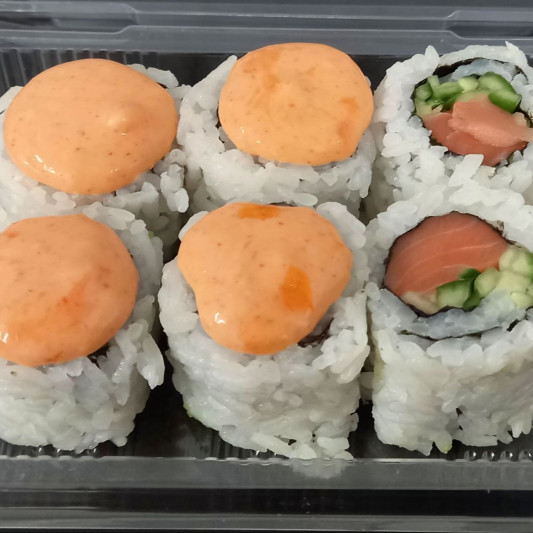 Spicy Salmon Roll