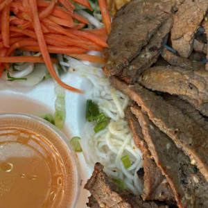 Vermicelli / B&uacute;n