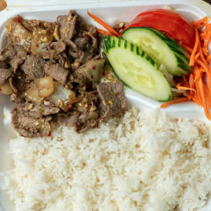 33. Cơm B&ograve; X&agrave;o X&atilde; Ớt