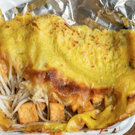 8. Vietnamese Cr&ecirc;pe / B&aacute;nh X&egrave;o Chay