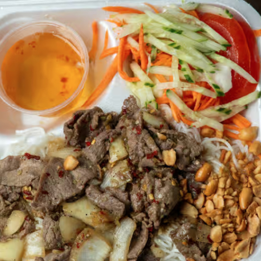 45. B&uacute;n B&ograve; X&agrave;o X&atilde; Ớt
