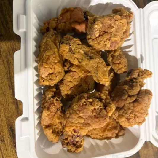 Fried Chicken + Master Kong Series Combo / 炸鸡翅（0.8lb，大约8-11个鸡翅与翅根混合+康师傅系列套餐