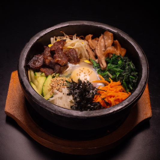 Galbi Dolsot Bibimbap (갈비 돌솥 비빔밥)