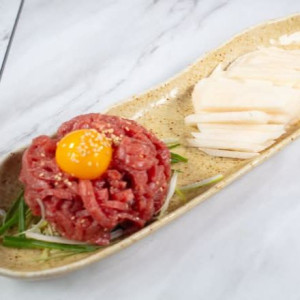 Beef Tartare (육회)