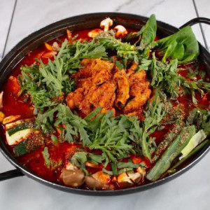 Beef Intestine Hot Pot (곱창전골)