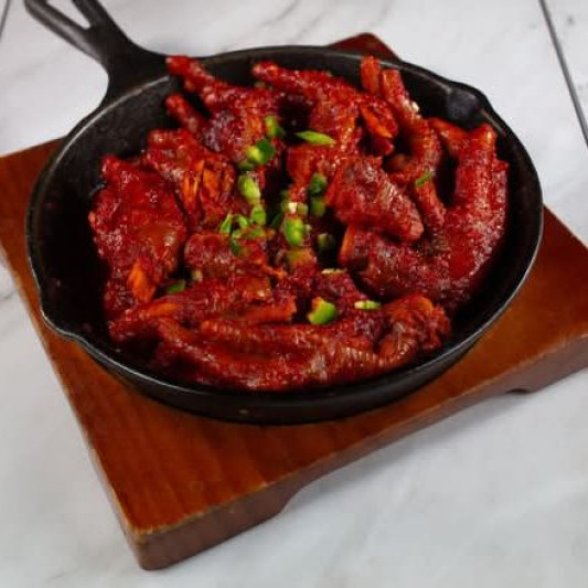 Fiery Braised Chicken Feet (매운 닭발)
