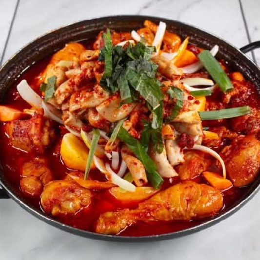 Beef Intestine + Chicken Hot Pot (곱도리탕)