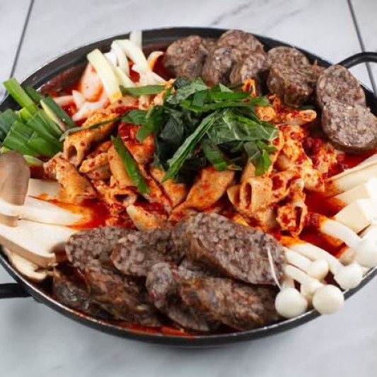 Sundae + Beef Intestine Hot Pot (순대 곱창전골)